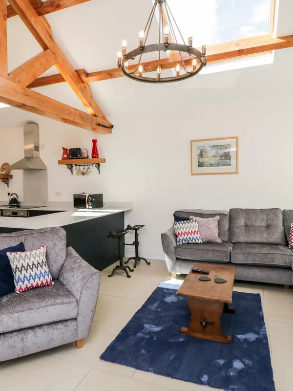 Kingfisher Corner - Lounge and Kitchen Area