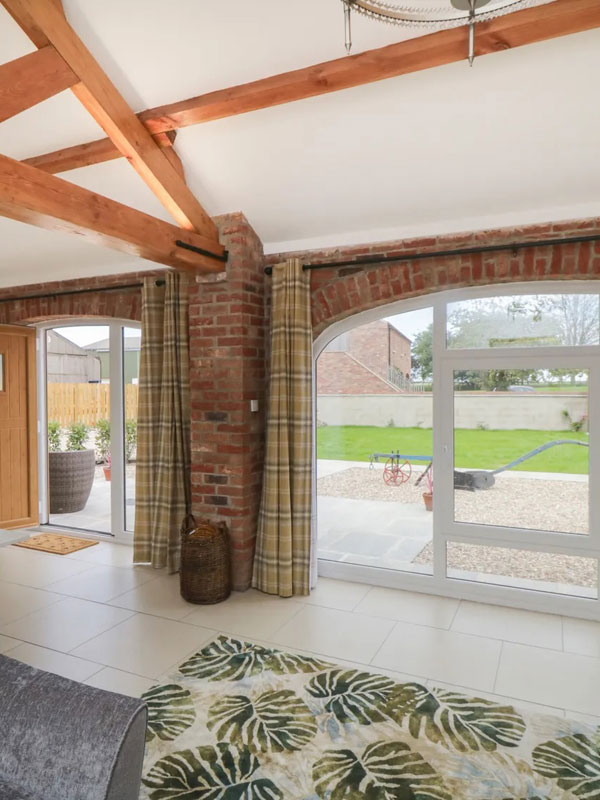 Plough Cottage - Outside Area